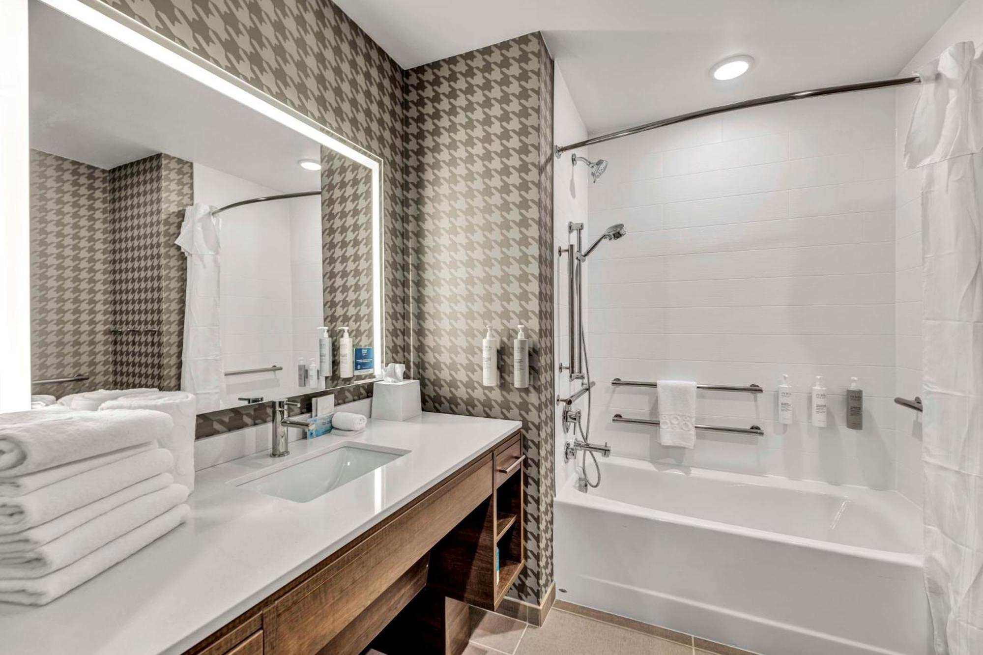 Home2 Suites By Hilton Raleigh West Lenovo Center Exteriér fotografie