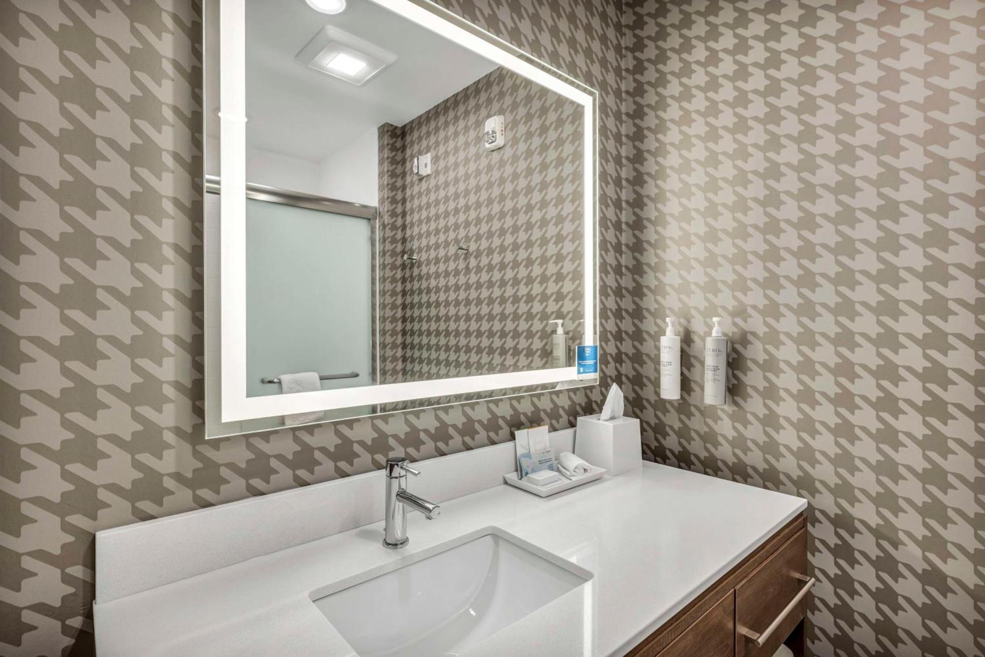 Home2 Suites By Hilton Raleigh West Lenovo Center Exteriér fotografie
