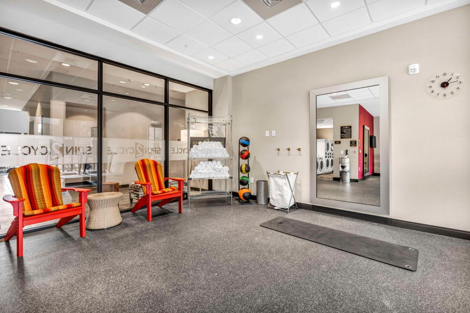 Home2 Suites By Hilton Raleigh West Lenovo Center Exteriér fotografie